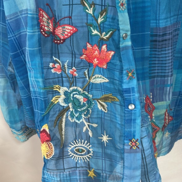 Embroidered Blue Plaid Women's Top - Picture 5 of 10